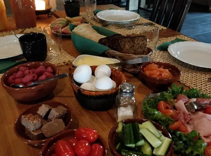 マーティラマットカイル アリ ケトラ ファームステイ *